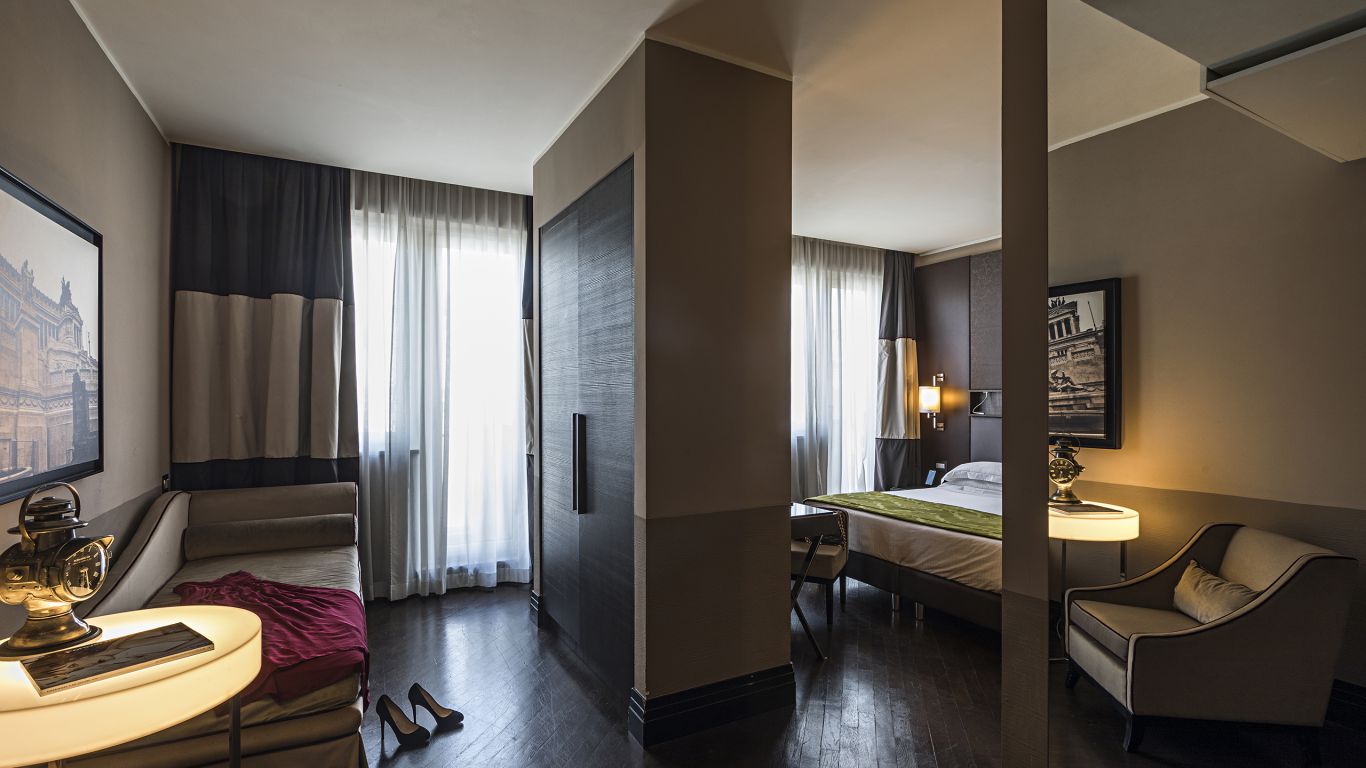 Rome-Times-Hotel-Tridente-Collection-Rome-suite-26